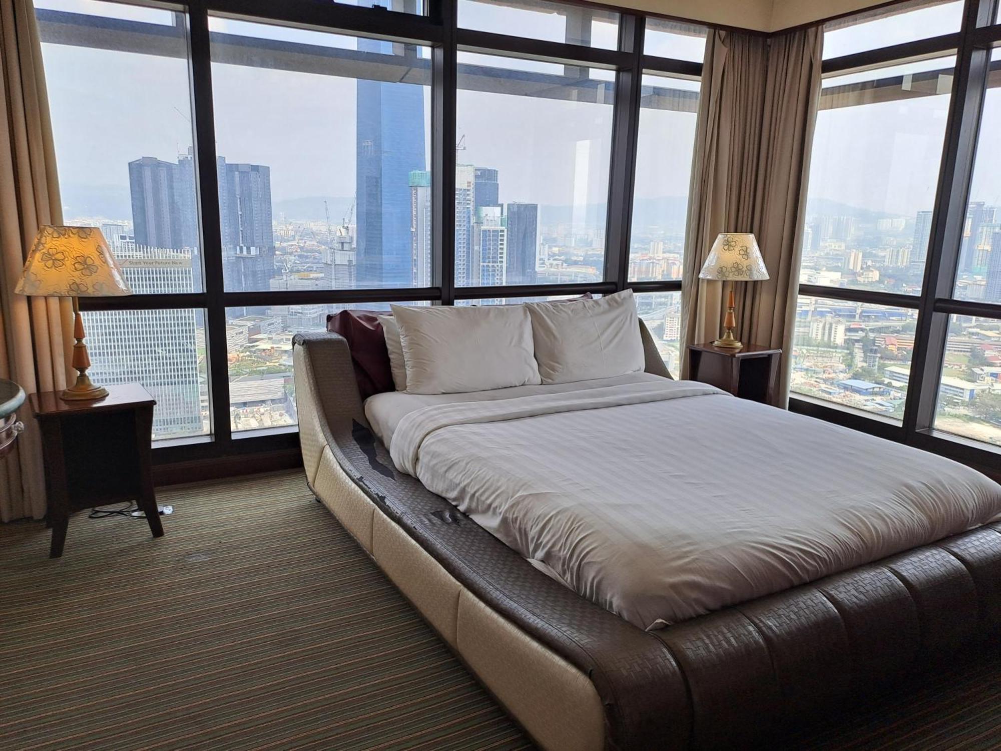 Pangsapuri Times Square Service Kl